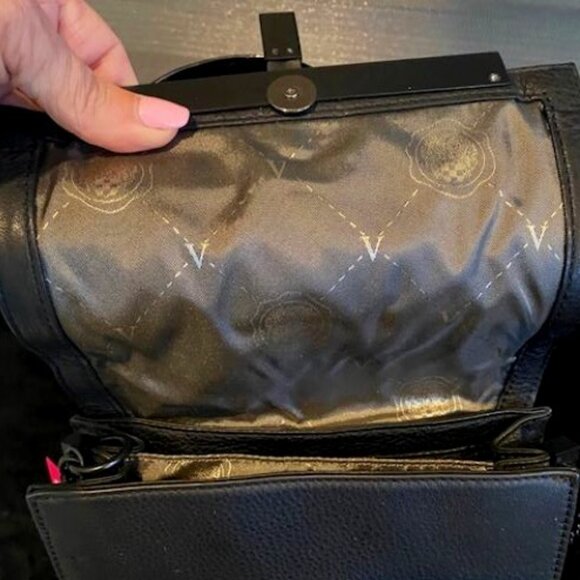 VINCE CAMUTO Leila Black Leather with Faux Snake Skin Handbag Purse NWT $228 - Picture 6 of 7